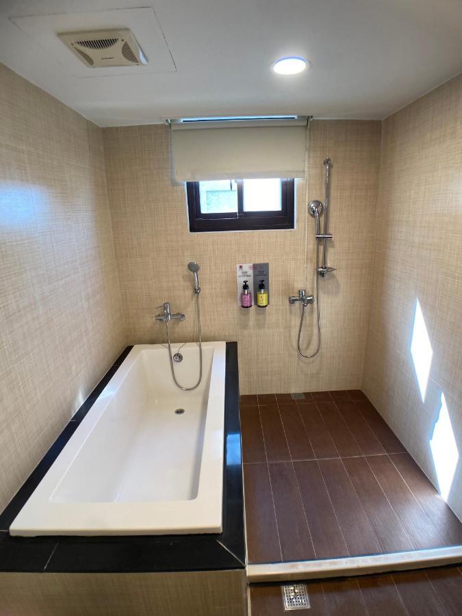Bonjour Hotel Taichung Luaran gambar