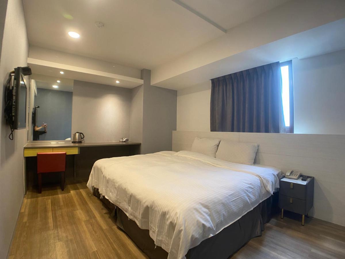 Bonjour Hotel Taichung Luaran gambar