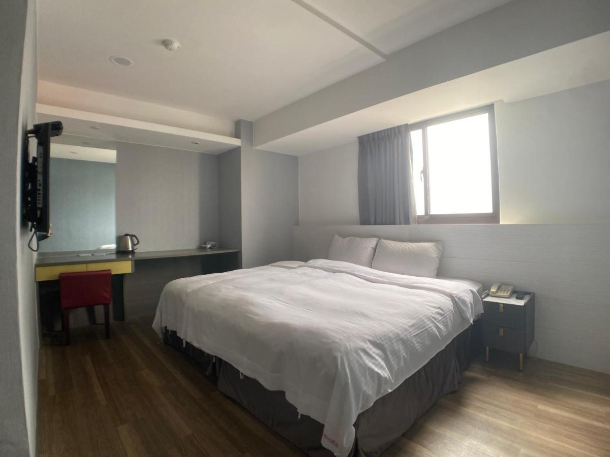 Bonjour Hotel Taichung Luaran gambar